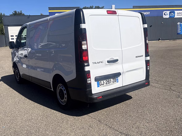 RENAULT Trafic Fg L1H1 2T8 2.0 Blue dCi 170ch Grand Confort EDC - Miniature 7