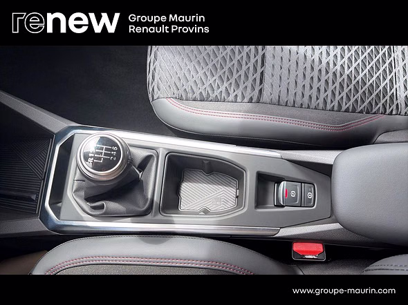 RENAULT Clio 1.2 TCe 115ch Techno - Miniature 28