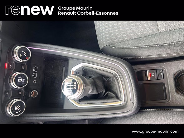 RENAULT Clio 1.0 TCe 90ch Techno - 25 - Miniature 19
