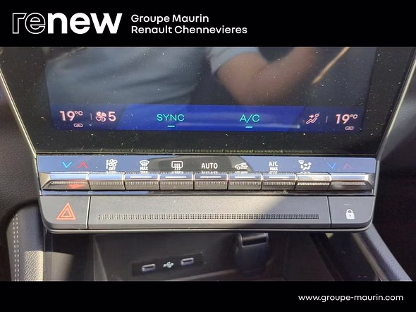 RENAULT Austral 1.2 E-Tech full hybrid 200ch Techno - 24 - Miniature 46