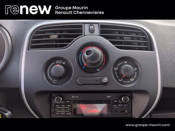 RENAULT Kangoo 1.5 dCi 75ch energy Life FT Euro6 - Miniature 28