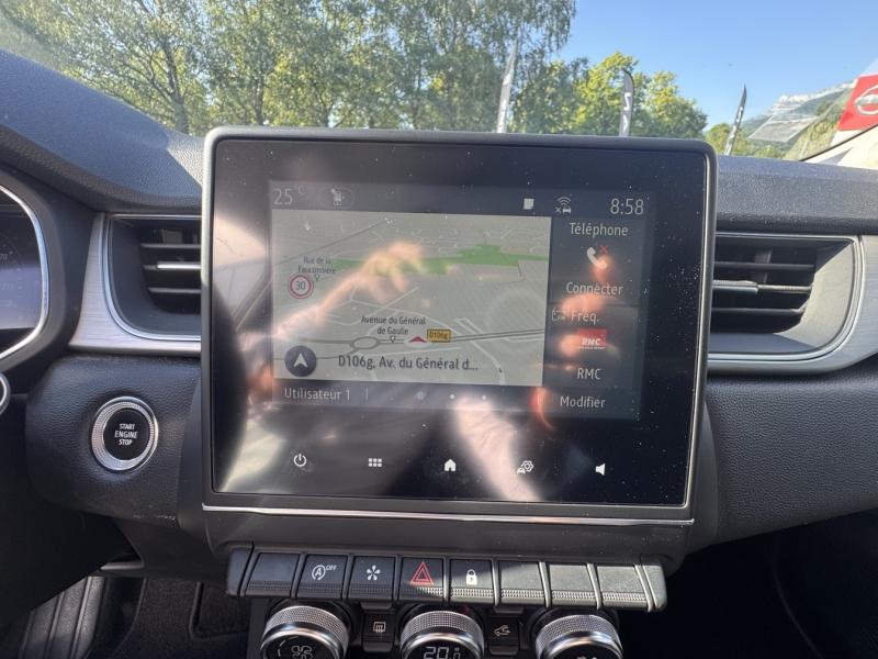 RENAULT Captur 1.3 TCe 140ch FAP Intens EDC -21 - Photo 19