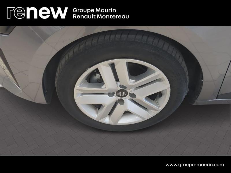 RENAULT Clio 1.6 E-Tech 145ch full hybrid Evolution - 24 - Photo 9