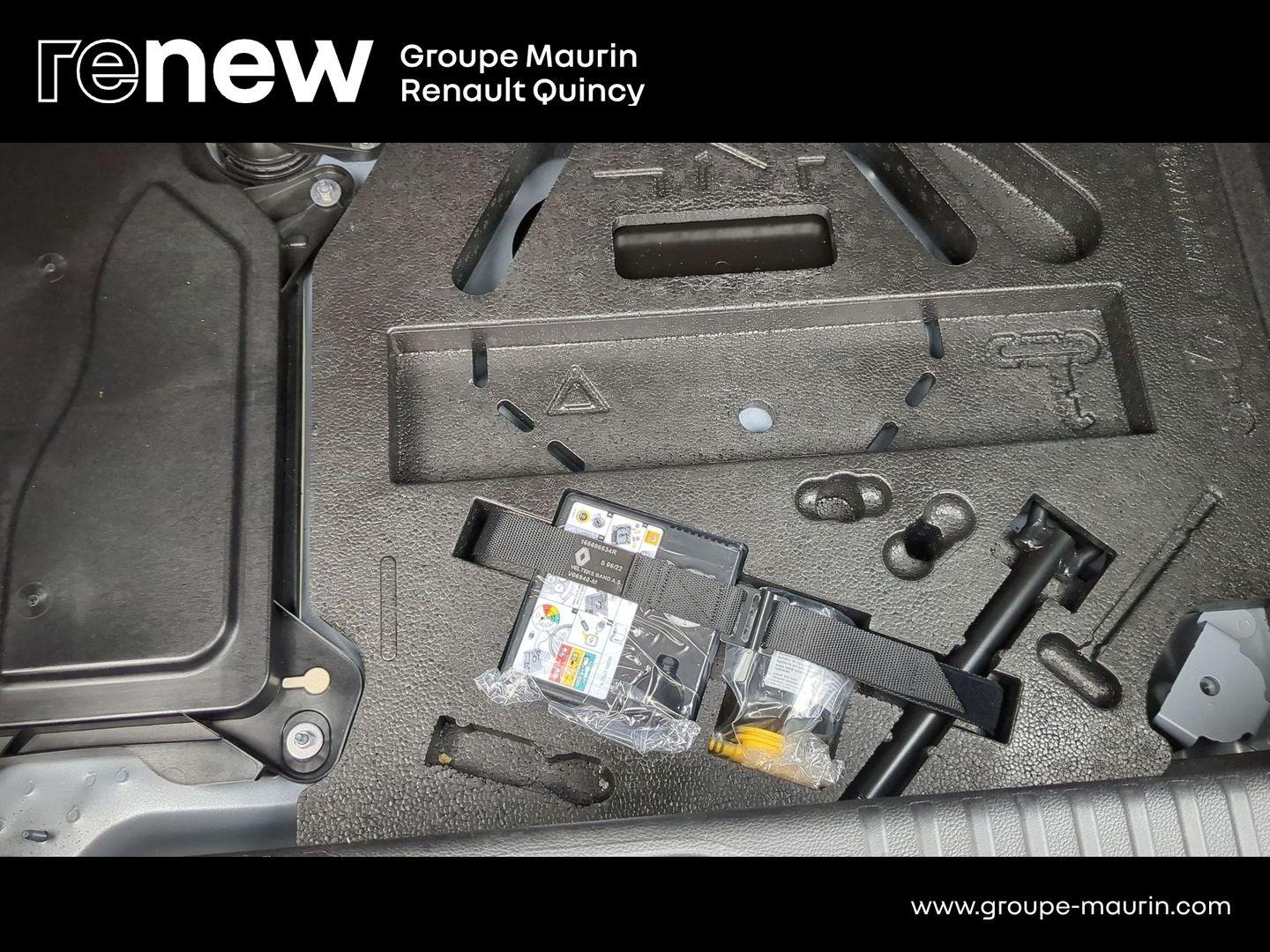 RENAULT Clio 1.6 E-Tech hybride 145ch Techno - Photo 11