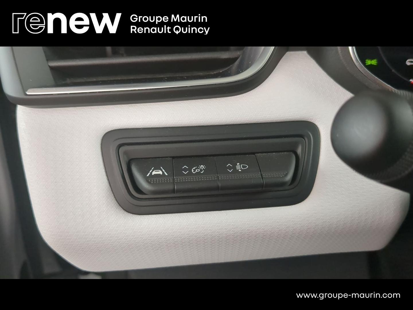 RENAULT Clio 1.6 E-Tech hybride 145ch Techno - Photo 14