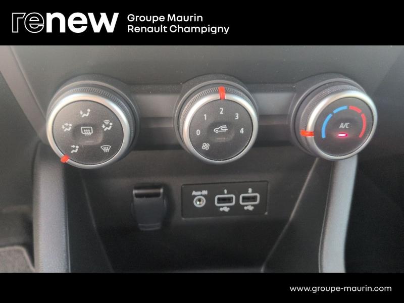 RENAULT Clio 1.0 TCe 90ch Evolution - Photo 21