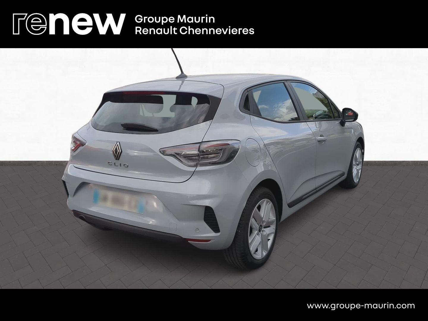 RENAULT Clio 1.5 Blue dCi 100ch Evolution - 24 - Photo 5