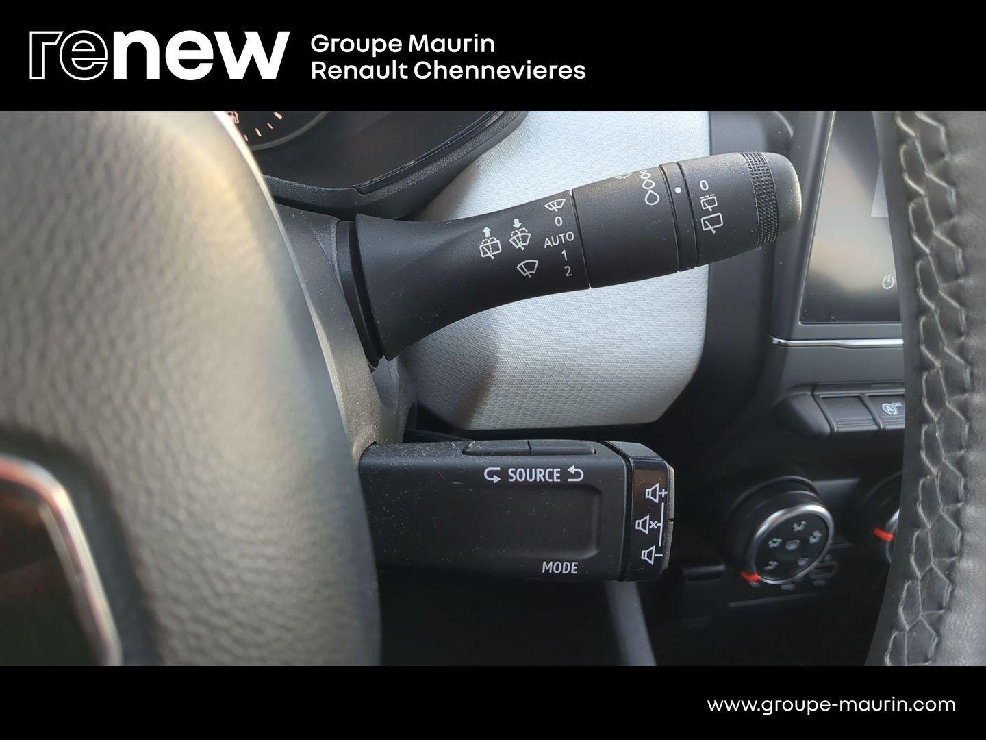 RENAULT Clio 1.0 TCe 100ch Evolution GPL - Photo 17