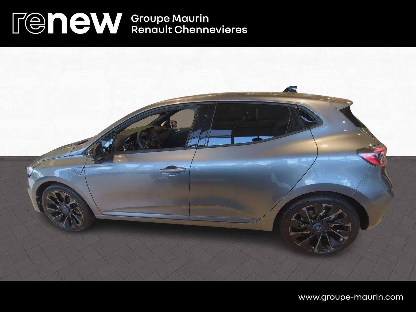 RENAULT Clio 1.6 E-Tech 145ch full hybrid esprit Alpine - 25 - Photo 8