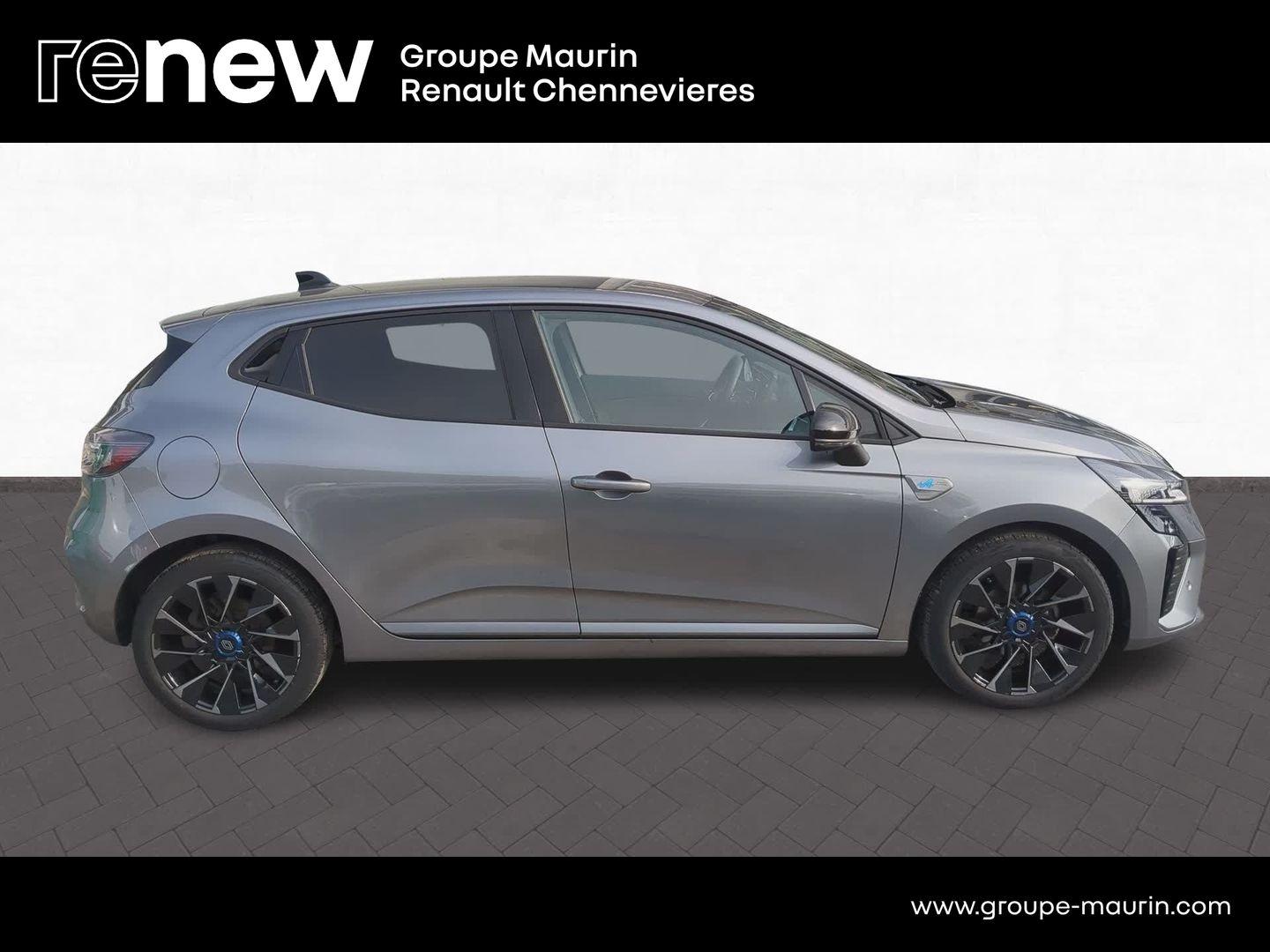 RENAULT Clio 1.0 TCe 90ch esprit Alpine - 25 - Photo 4