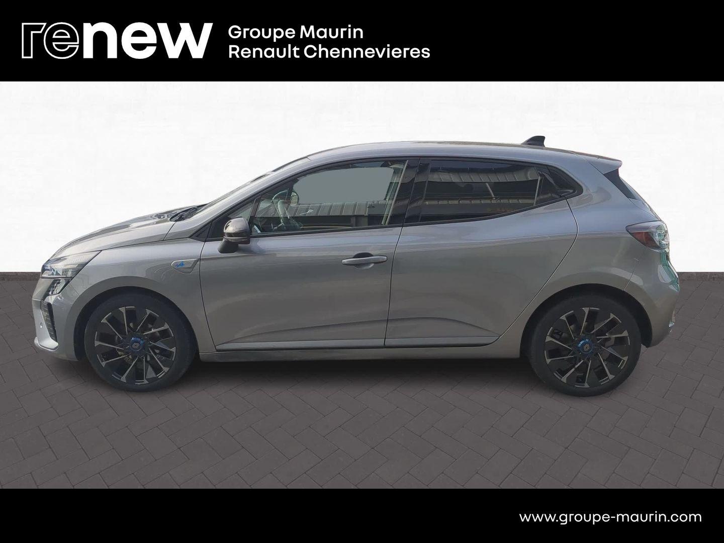 RENAULT Clio 1.0 TCe 90ch esprit Alpine - 25 - Photo 8