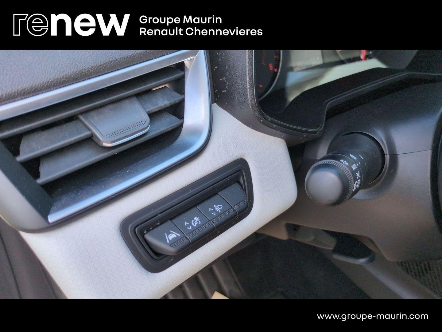 RENAULT Clio 1.0 TCe 90ch Evolution - Photo 18