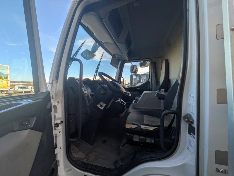 RENAULT TRUCKS Midlum 220 DXI Frigo 4x2 - Photo 6