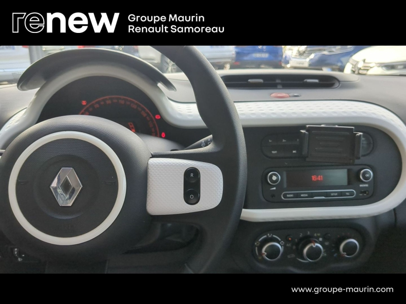 RENAULT Twingo d’occasion à vendre à FONTAINEBLEAU chez DPL - GARAGE DU CENTRE (Photo 10)