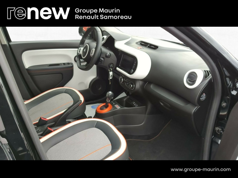 RENAULT Twingo d’occasion à vendre à FONTAINEBLEAU chez DPL - GARAGE DU CENTRE (Photo 13)