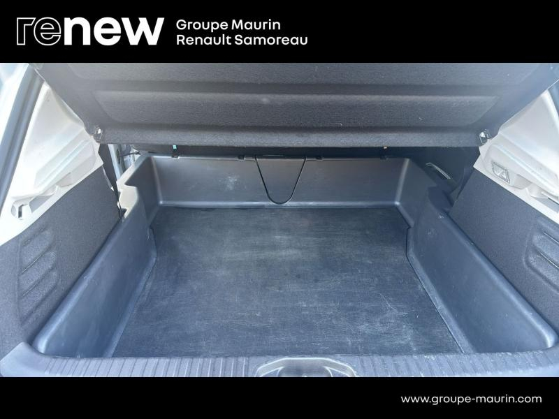 RENAULT Clio d’occasion à vendre à SAMOREAU chez DPL - GARAGE DU CENTRE (Photo 9)