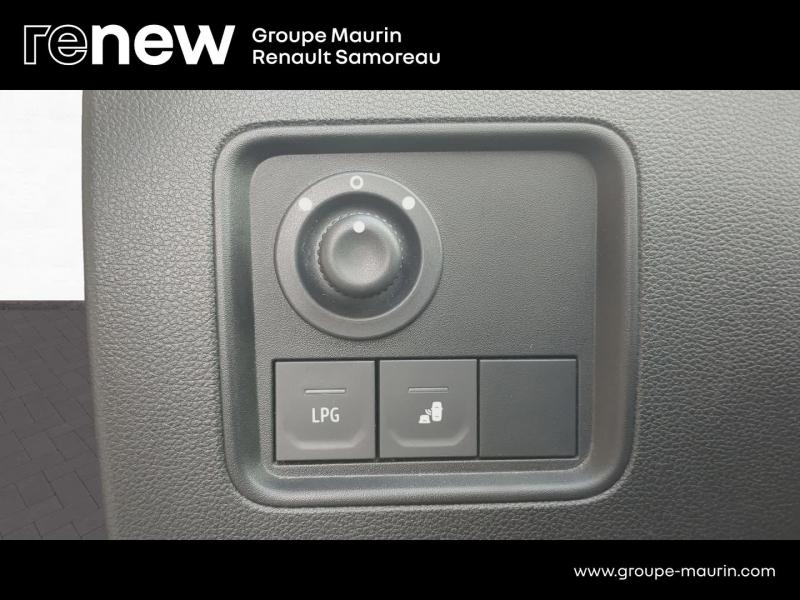 DACIA Duster d’occasion à vendre à SAMOREAU chez DPL - GARAGE DU CENTRE (Photo 18)