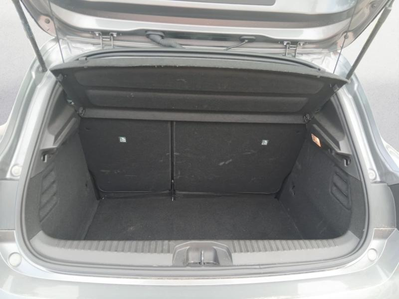 RENAULT Clio d’occasion à vendre à SAMOREAU chez DPL - GARAGE DU CENTRE (Photo 12)
